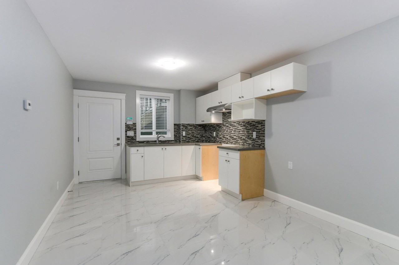 7785 Taylor Pl - Photo 3 of 7