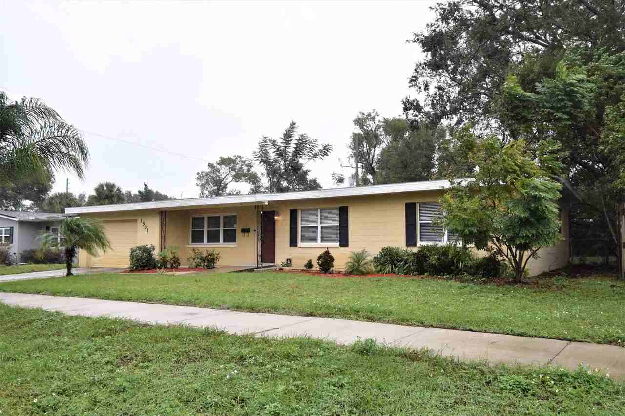 1501 Roscomare Ave - Photo 2 of 13