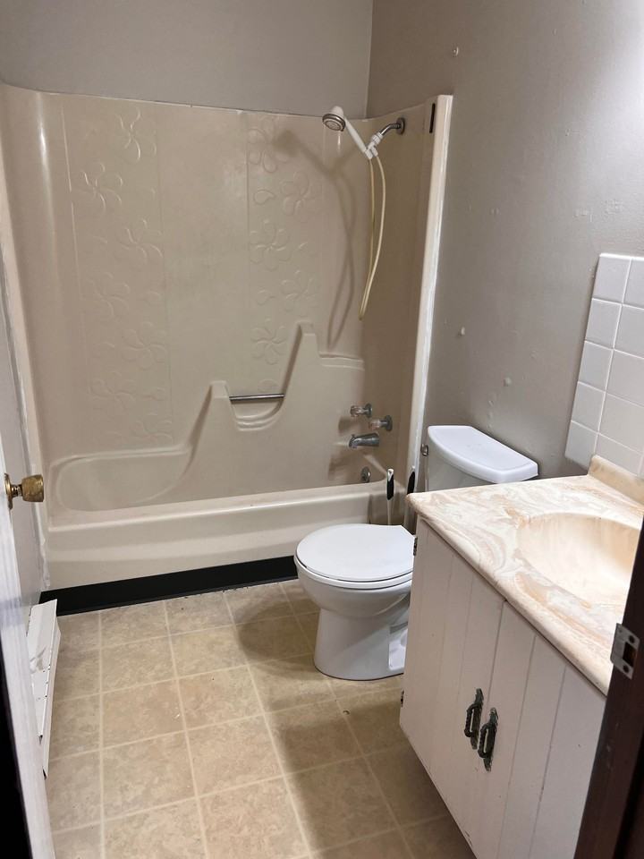 6309 S Adams St #2 - Photo 6 of 10