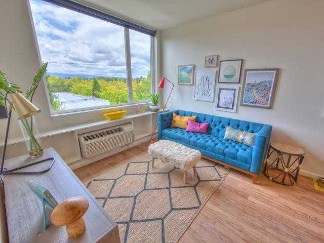 3270 N Vancouver Ave - Photo 7 of 29