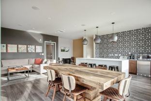 3270 North Vancouver Avenue - Photo 1 of 1