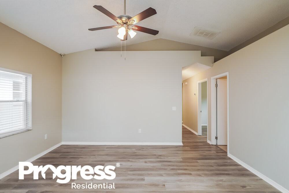 7665 Lake Gandy Cir - Photo 3 of 16