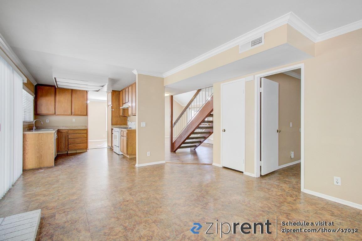 2328 S Lynn Ct - Photo 3 of 20