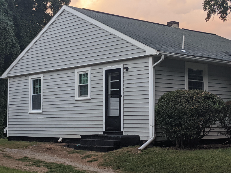 864 Sprinkle St - Photo 2 of 10