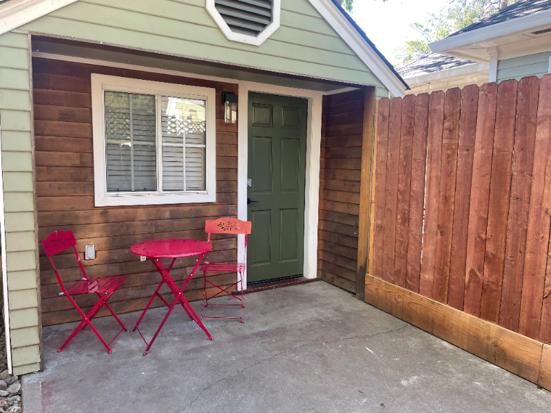 141 1/2 141 - Photo 2 of 16