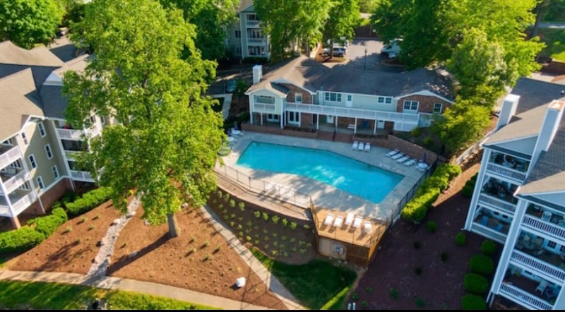 106 Lake Hollow Cir - Photo 4 of 12