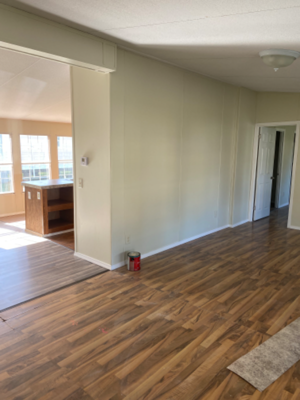 109 Marie Louise St - Photo 2 of 9
