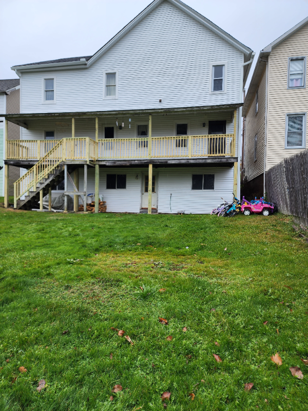 420 Hudson St - Photo 2 of 12