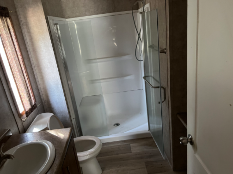 980 Moseley St - Photo 3 of 14