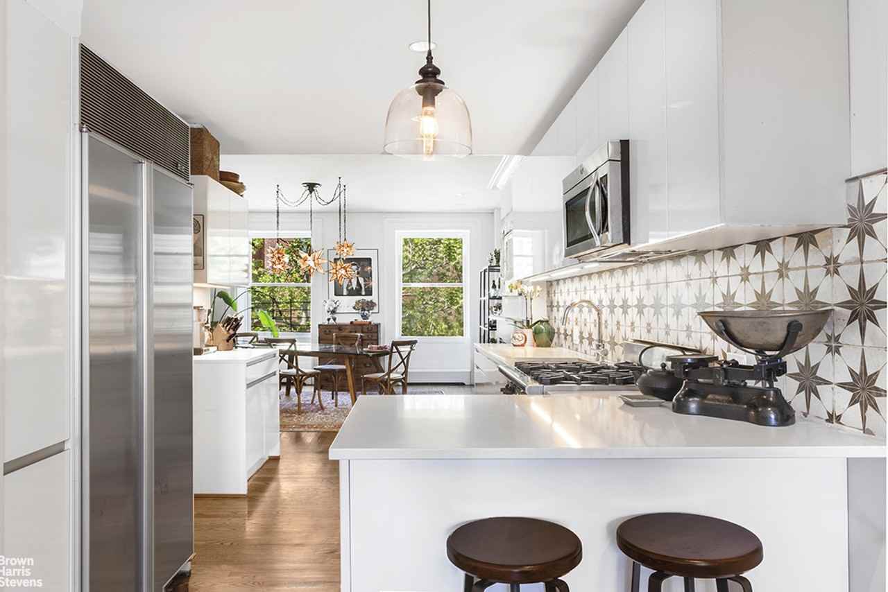 80 Pierrepont St #4 - Photo 3 of 9