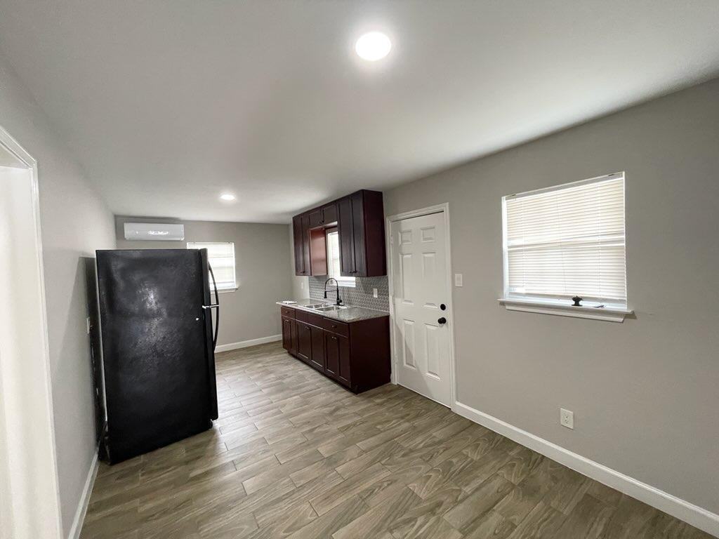 2303 1/2 St Emanuel St #2303-1-2 - Photo 3 of 10