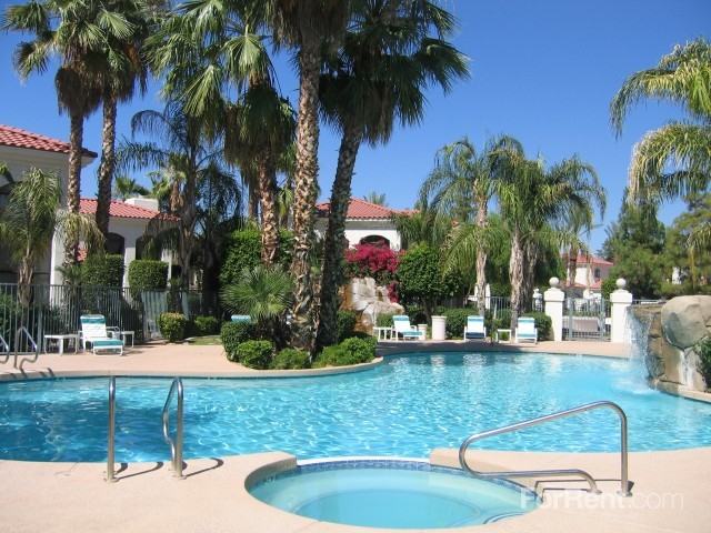 San Antigua in McCormick Ranch - Photo 2 of 20