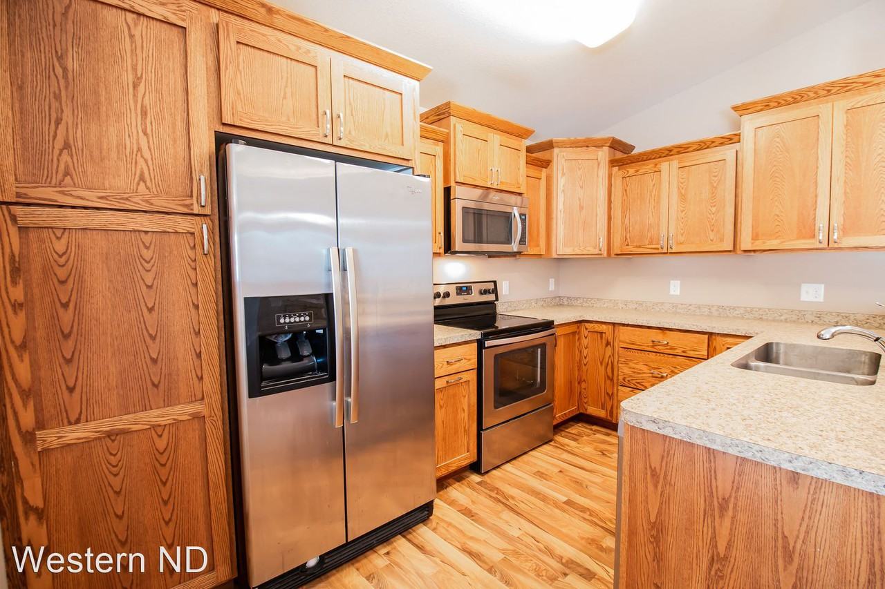 Creekstone Townhomes 2626-2654 Dakota Blvd - Photo 3 of 37