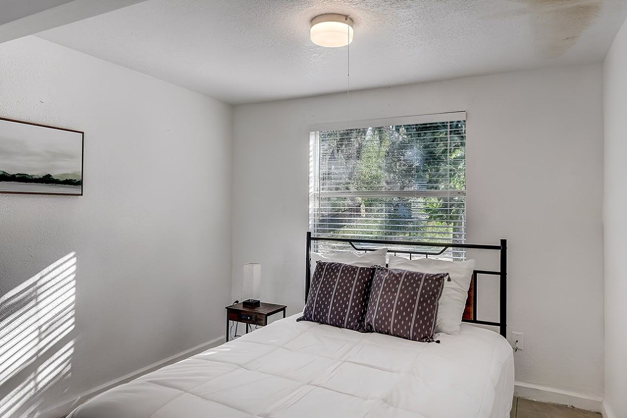 Mack Ave - Photo 4 of 5