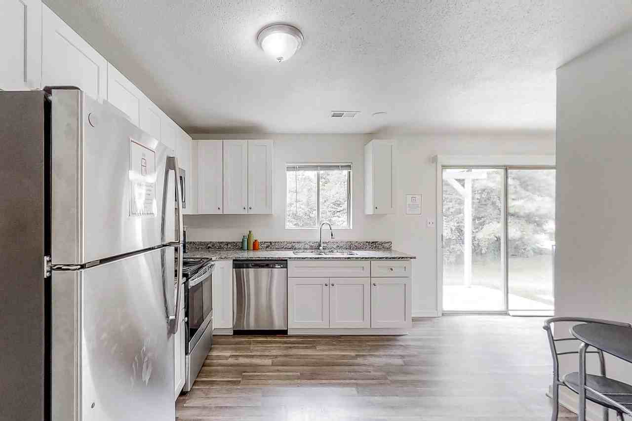 Lajean Dr - Photo 3 of 8