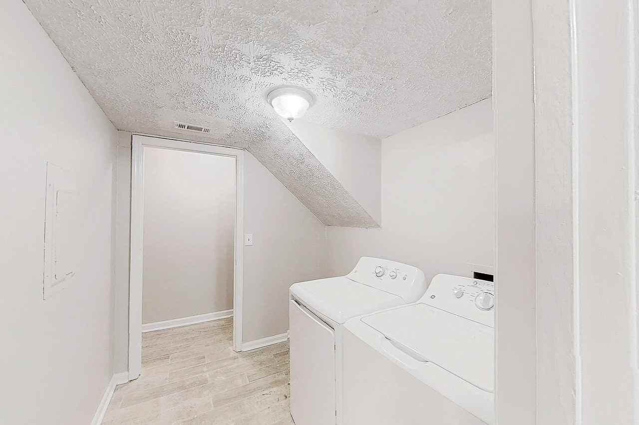 Rock Meadow Dr - Photo 6 of 10