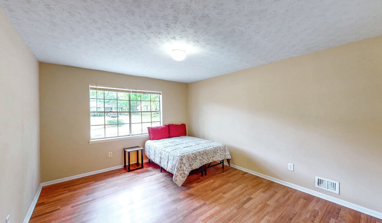 Meadows Dr - Photo 6 of 7