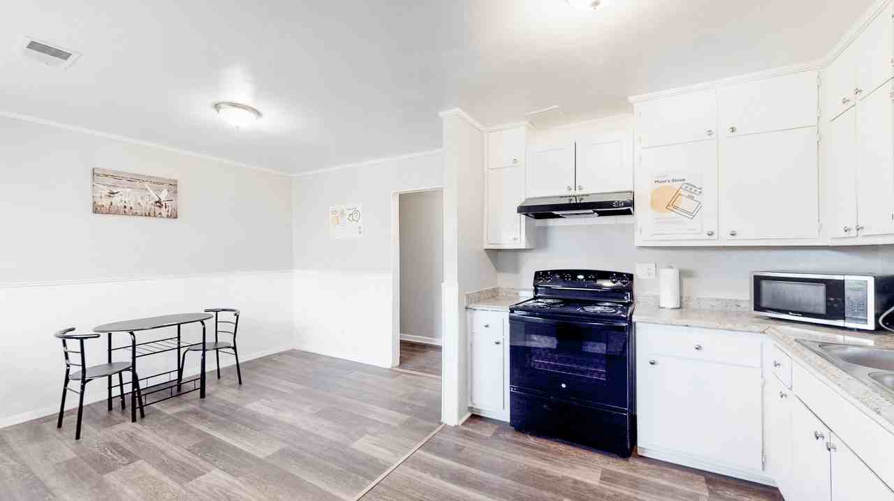 Sweetbriar Lane - Photo 2 of 13