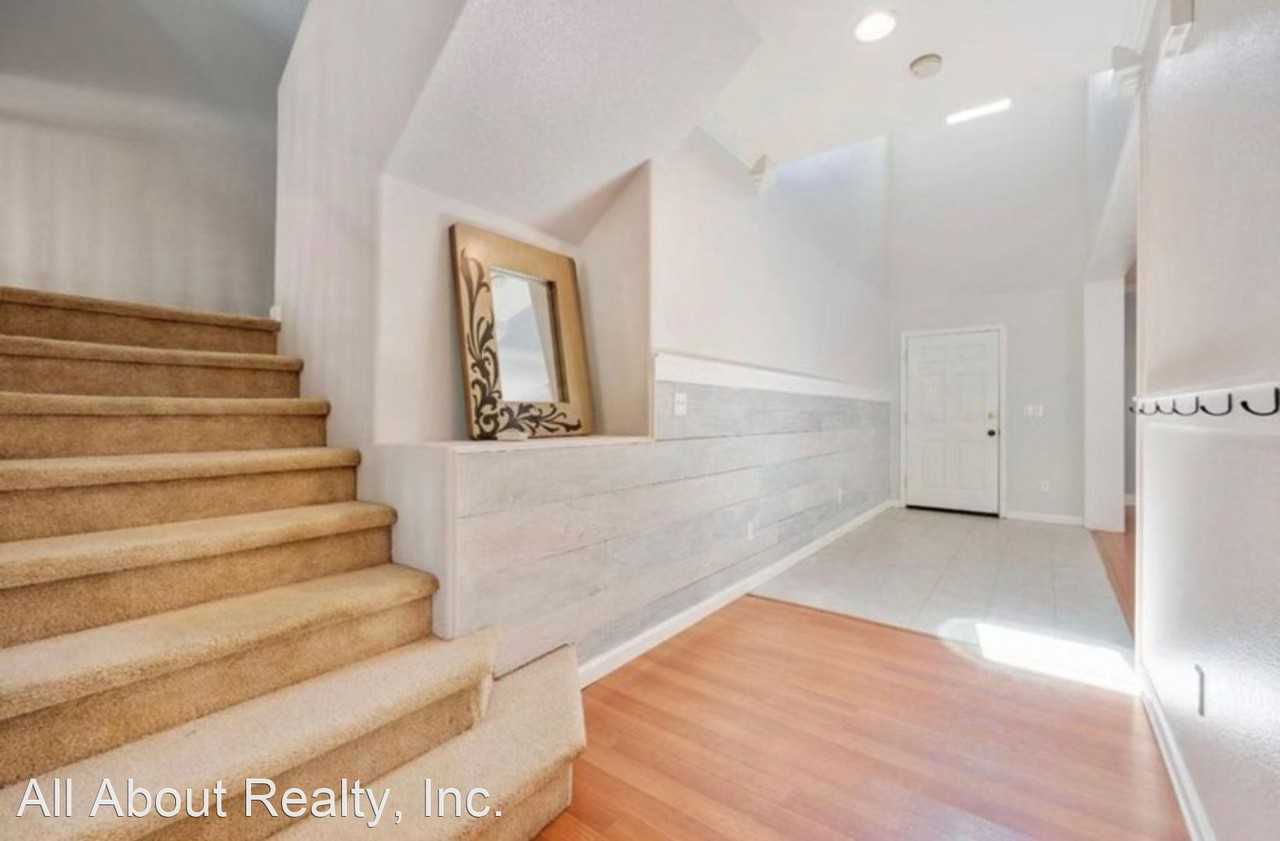 6512 Mystery Mountain Way - Photo 3 of 22