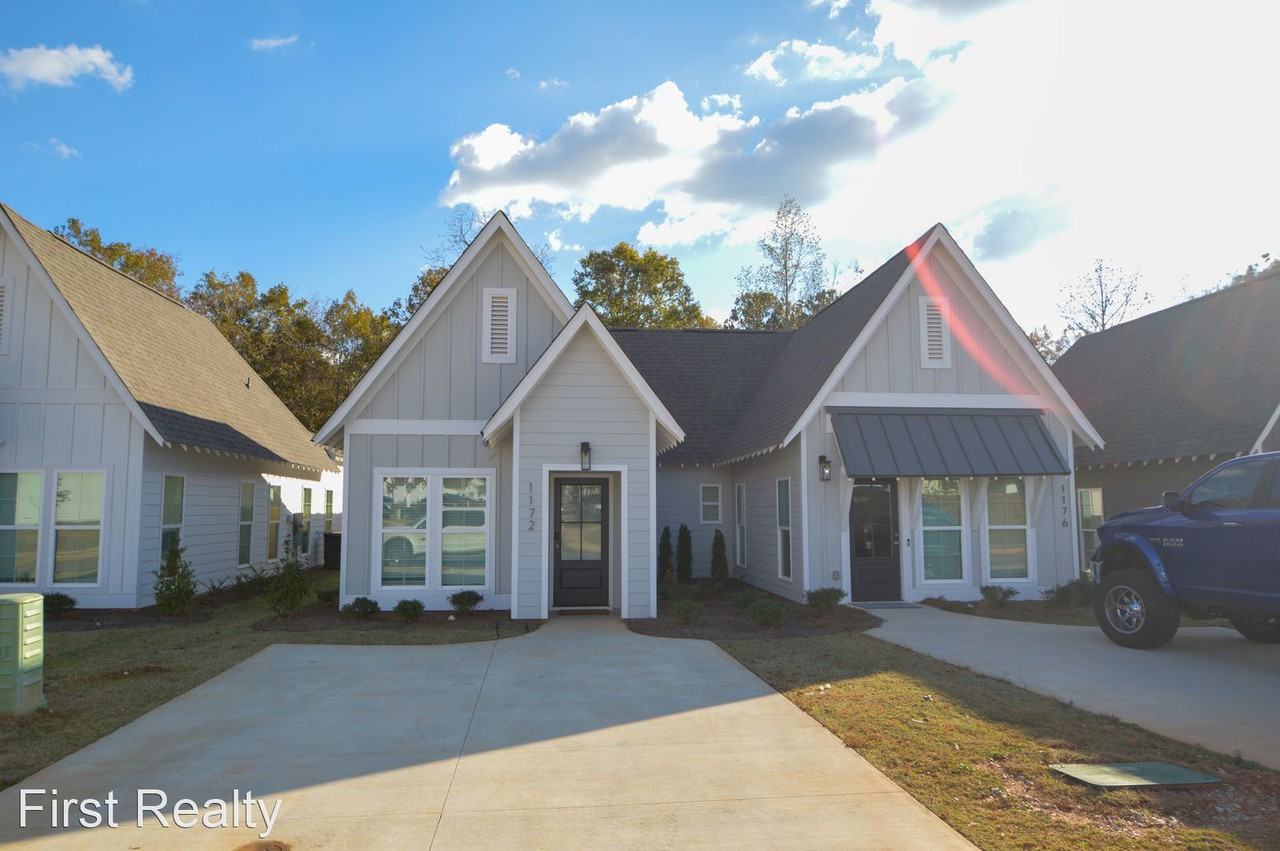 1172 Burrow Cir - Photo 3 of 21