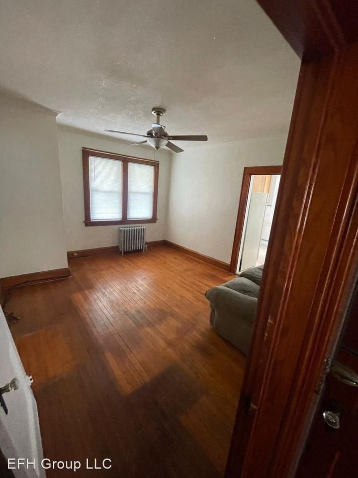 536 Fig St. - Photo 3 of 9