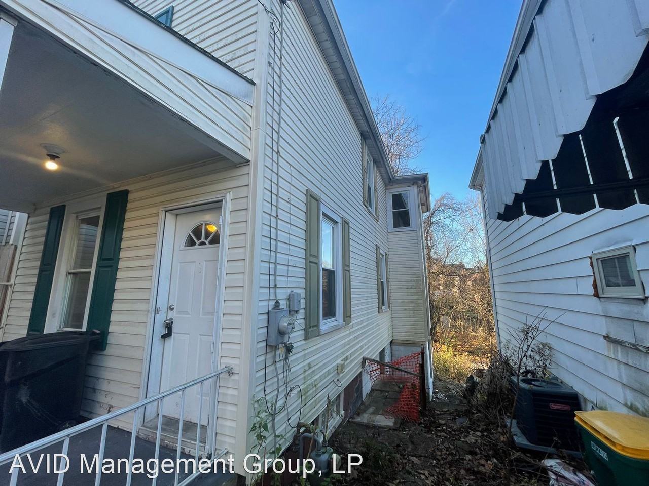 115 Varney St - Photo 2 of 31