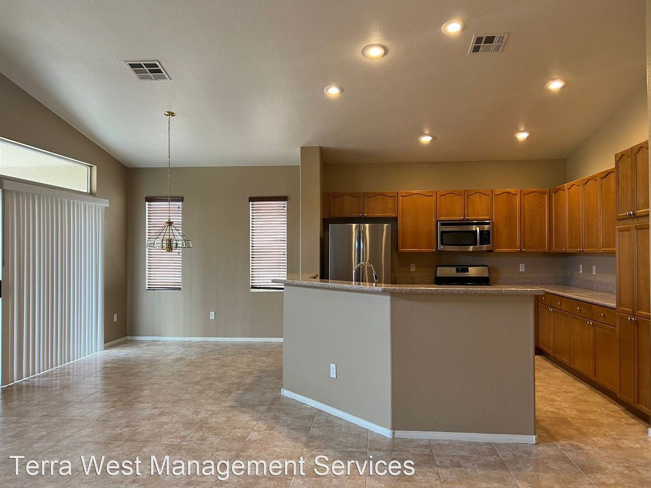 6998 Aptos Ct - Photo 3 of 37