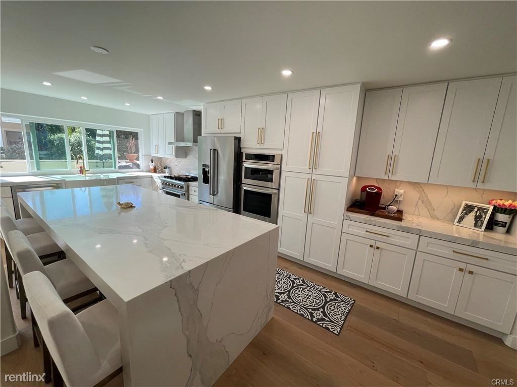 19315 Brooktrail Ln - Photo 2 of 10