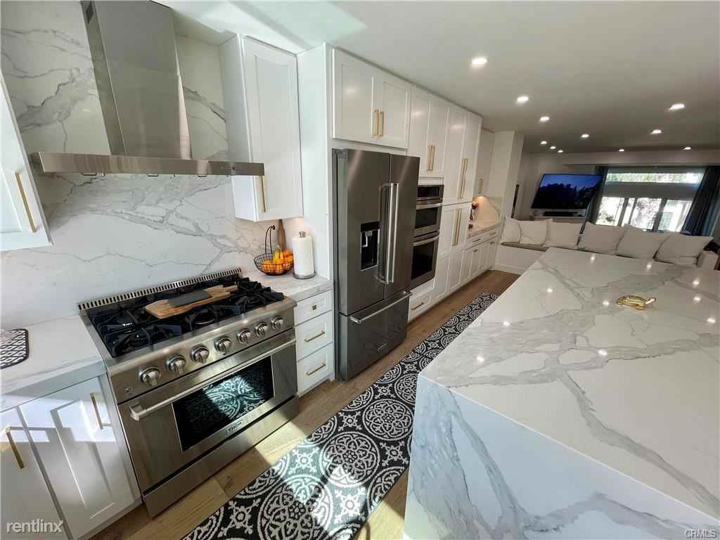 19315 Brooktrail Ln - Photo 3 of 10