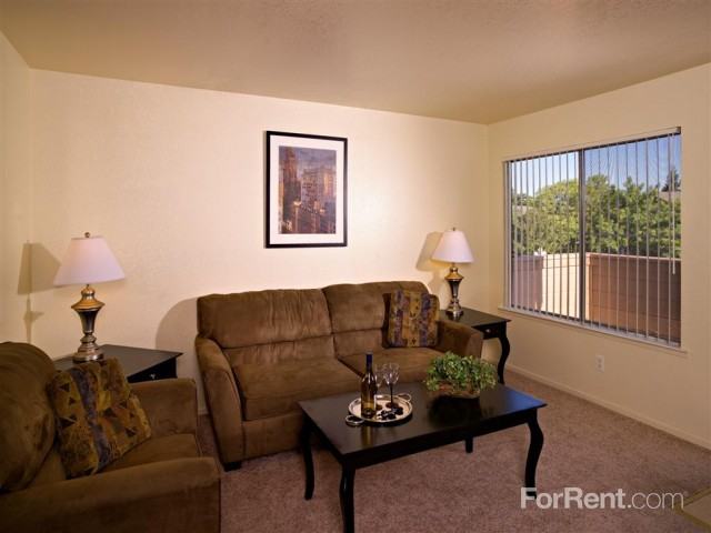 West Pointe Apartments - Photo 2 of 11