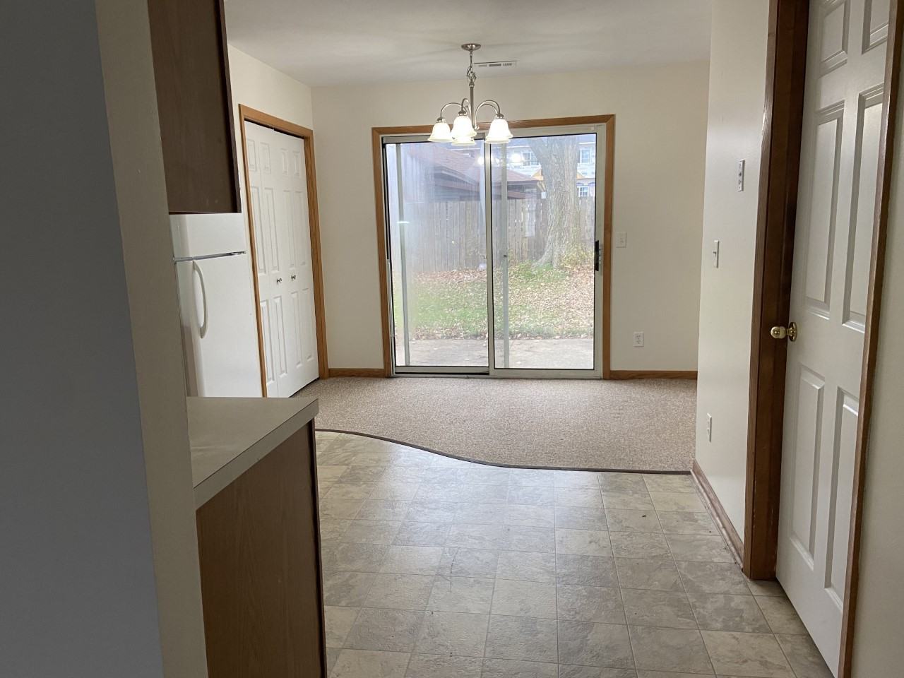 1041 E 16th St - Photo 3 of 10