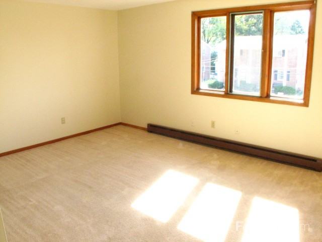 DeVille Regency Apartments - Photo 2 of 9