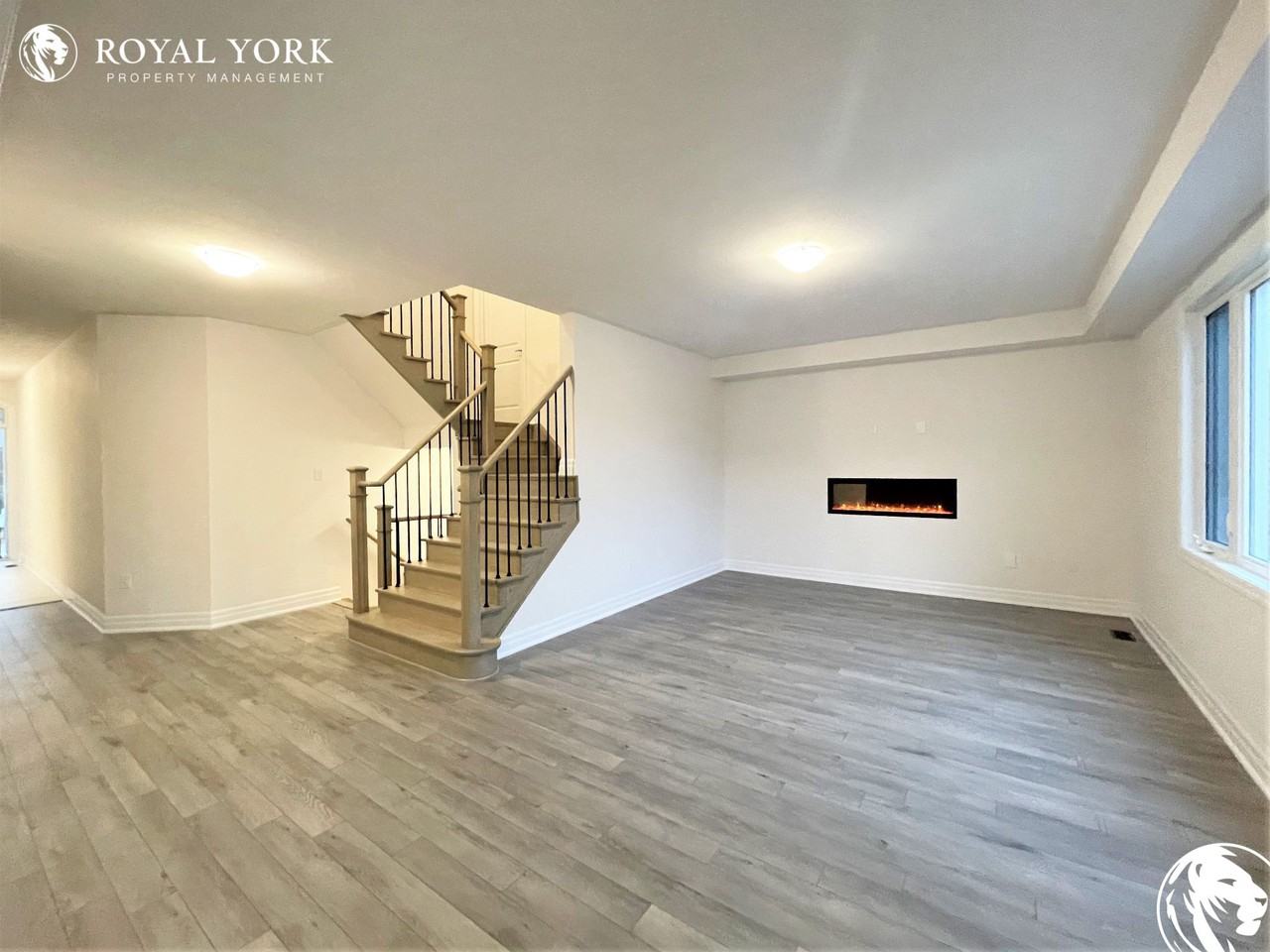 9221 9221 Griffon Street - Photo 3 of 41