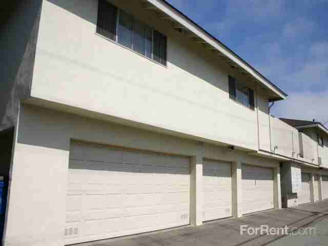 Park Anza Townhouses - Photo 2 of 24