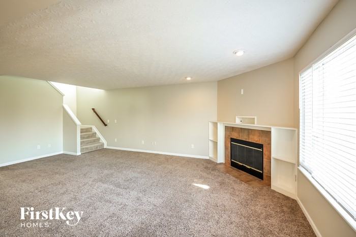 1304 Sandwood Dr - Photo 3 of 15