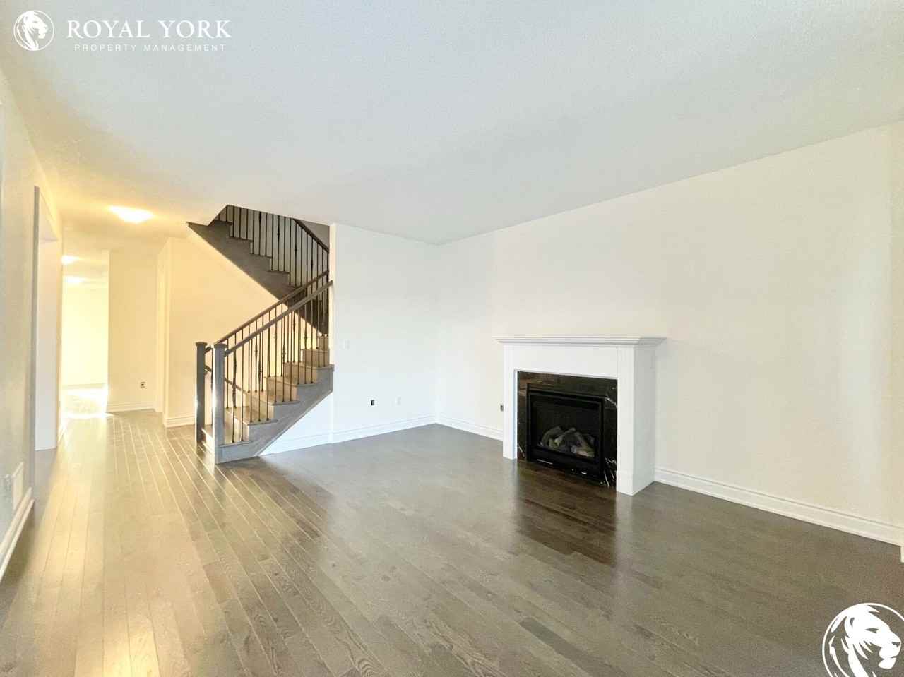 2201 Lozenby St - Photo 3 of 43