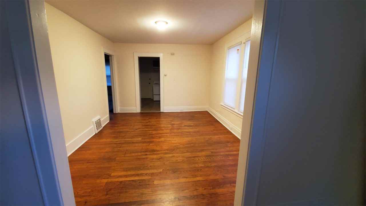 206 Hall Ave #1 - Photo 6 of 17