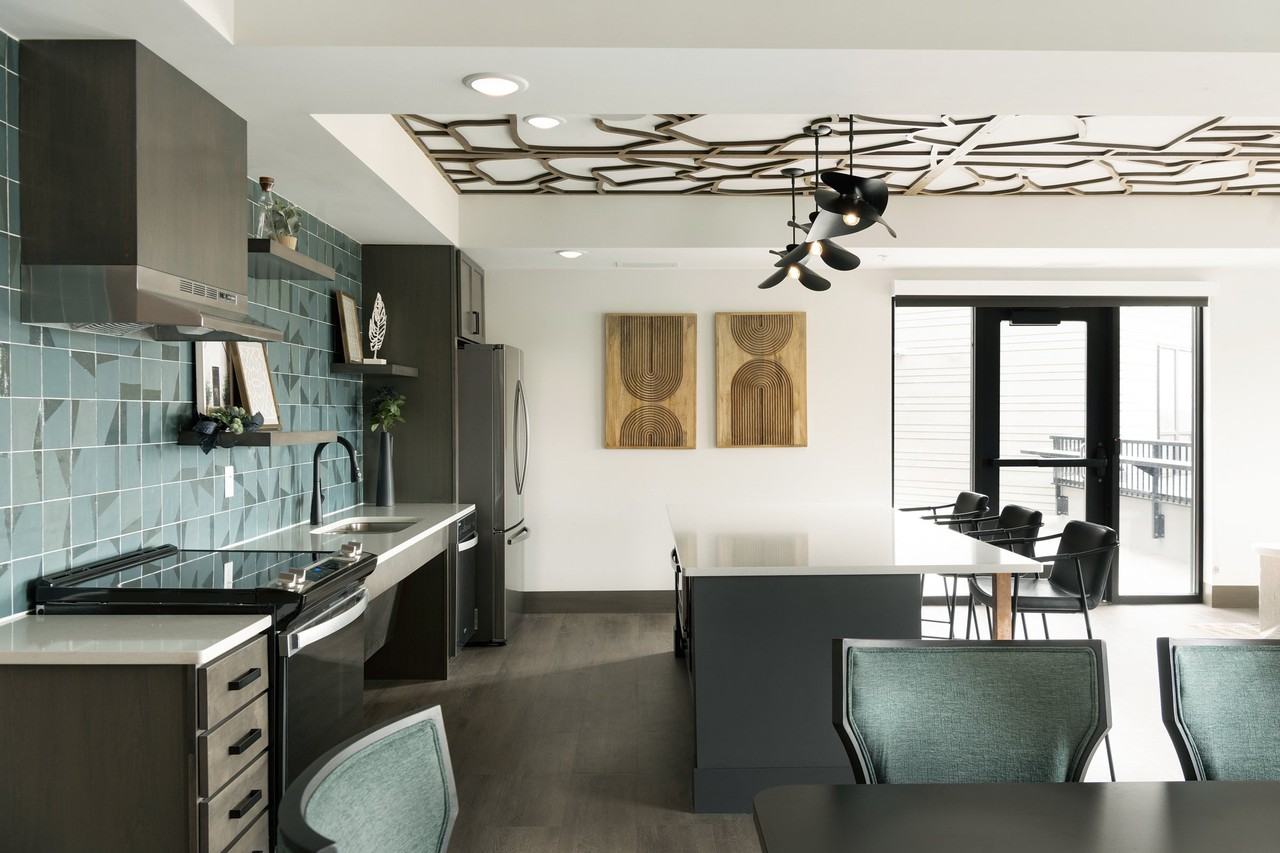 Risor of Apple Valley - Photo 4 of 35