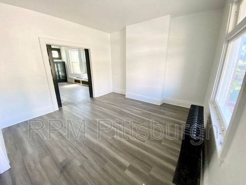 119 Margaret St - Photo 2 of 20