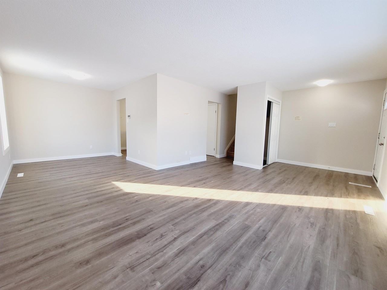 14612 62 St Nw #1 - Photo 4 of 18