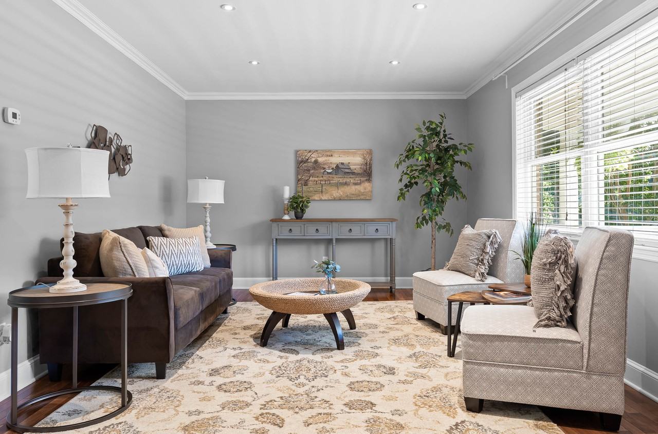 2483 Shenandoah Dr #1 - Photo 3 of 36