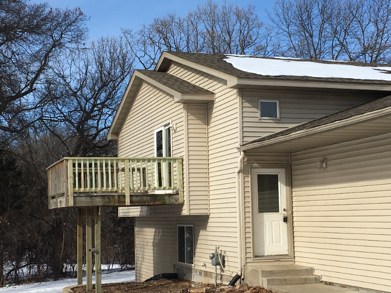2443 Main St S - Photo 2 of 21
