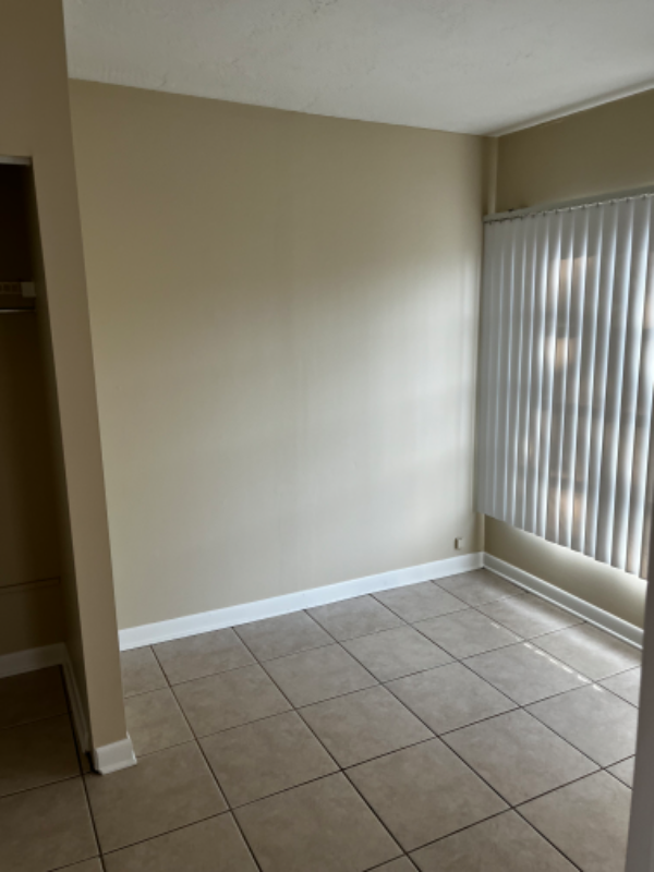 7510 Greybirch Ter - Photo 3 of 8
