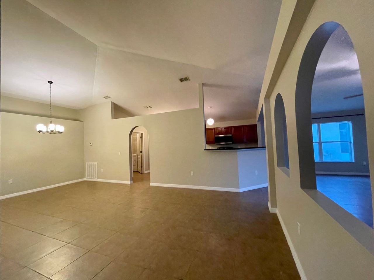 3184 Burdock Ave - Photo 3 of 17