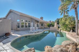 featured image of 2072 W Harrison St