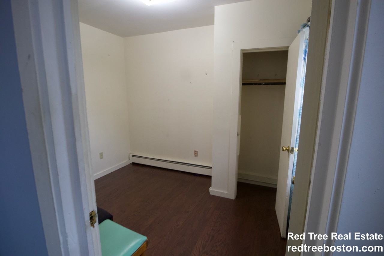 1576 Tremont St #2 - Photo 6 of 12