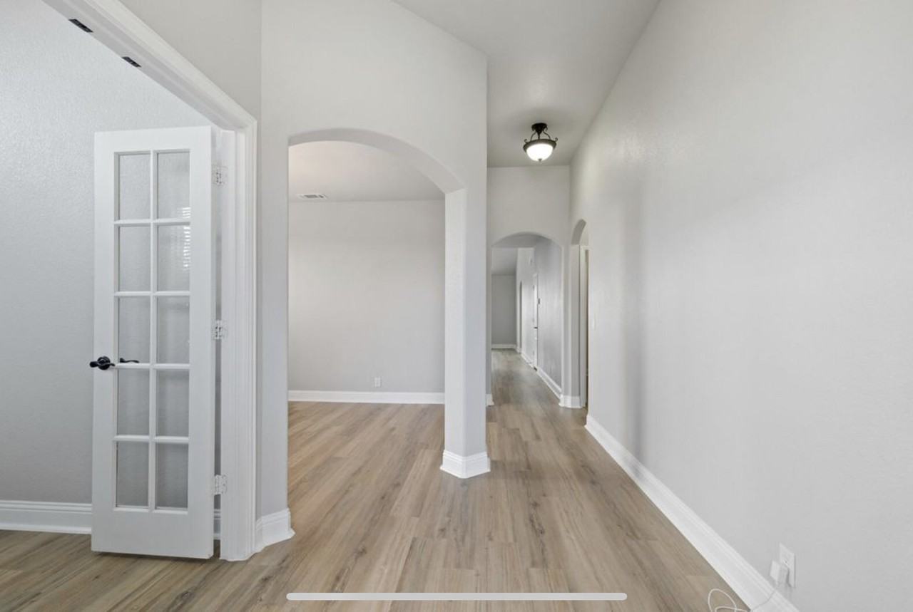 4201 Oak Bluff Rd - Photo 3 of 29