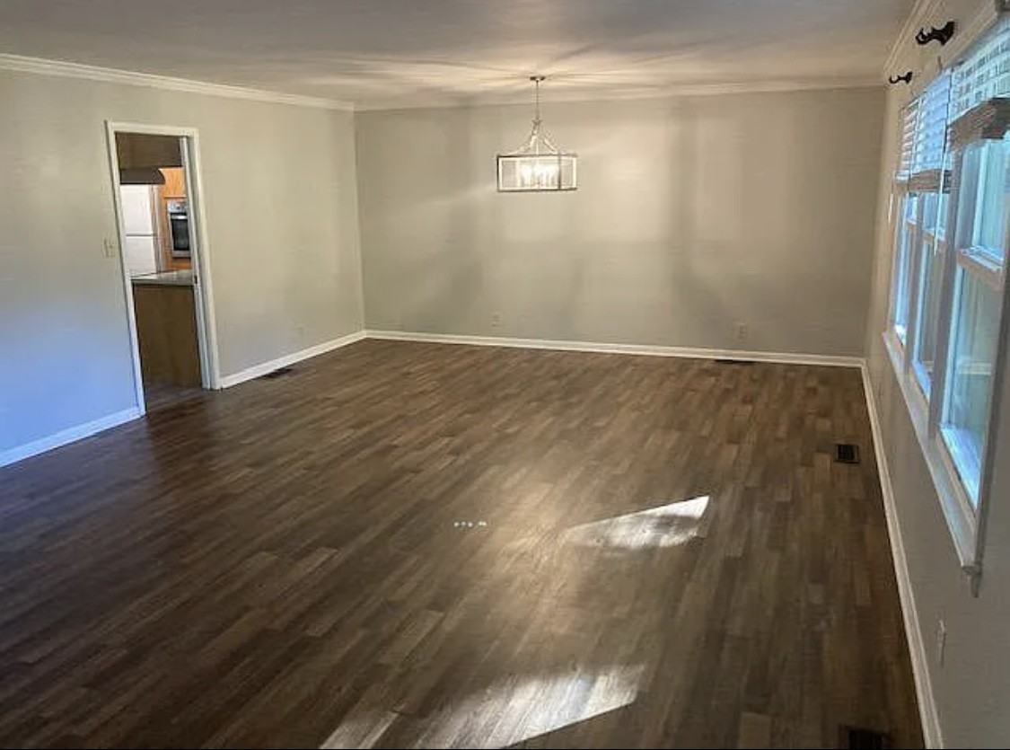 141 Patsy Dr - Photo 3 of 6