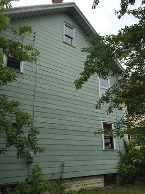 137 Hempel St - Photo 2 of 6