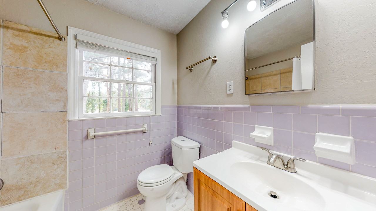 Sherwood Dr - Photo 2 of 10